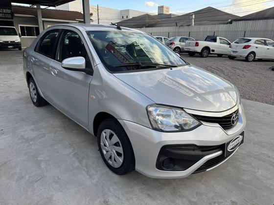 TOYOTA ETIOS 1.5 XS SEDAN 16V FLEX 4P AUTOMÁTICO